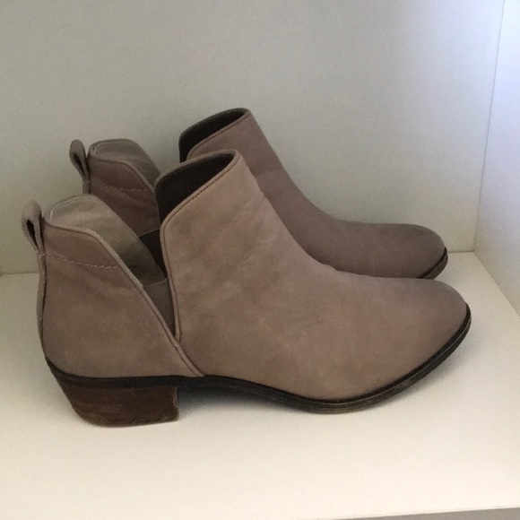 Ankle boots - Picture 1 of 3